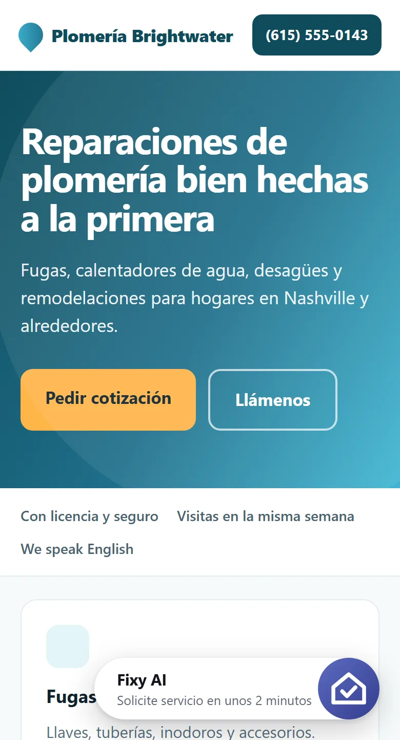 El sitio web de un contratista en un teléfono, con el botón Fixy AI en la esquina